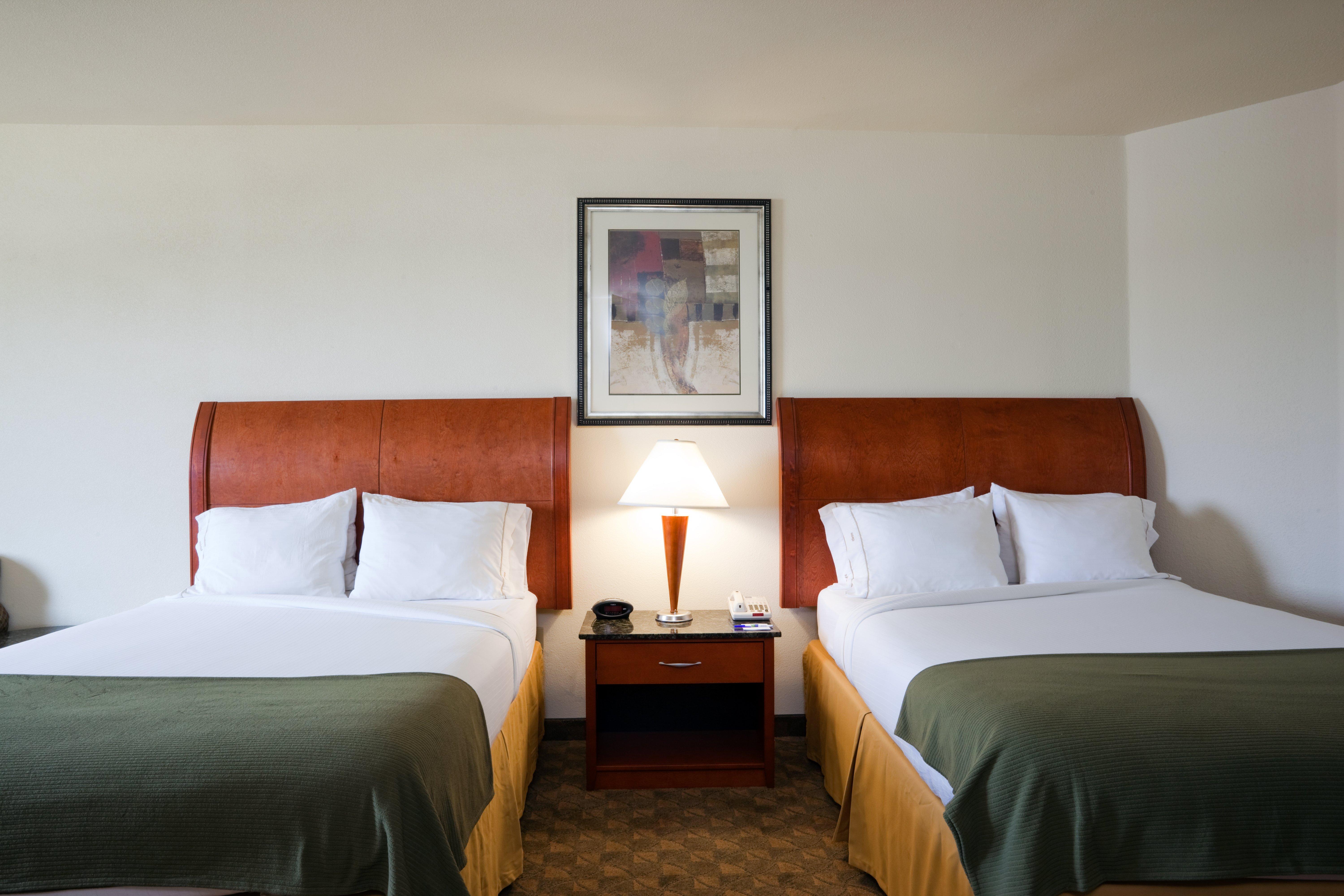 Holiday Inn Express Hotel And Suites Fairfield-North By Ihg Экстерьер фото