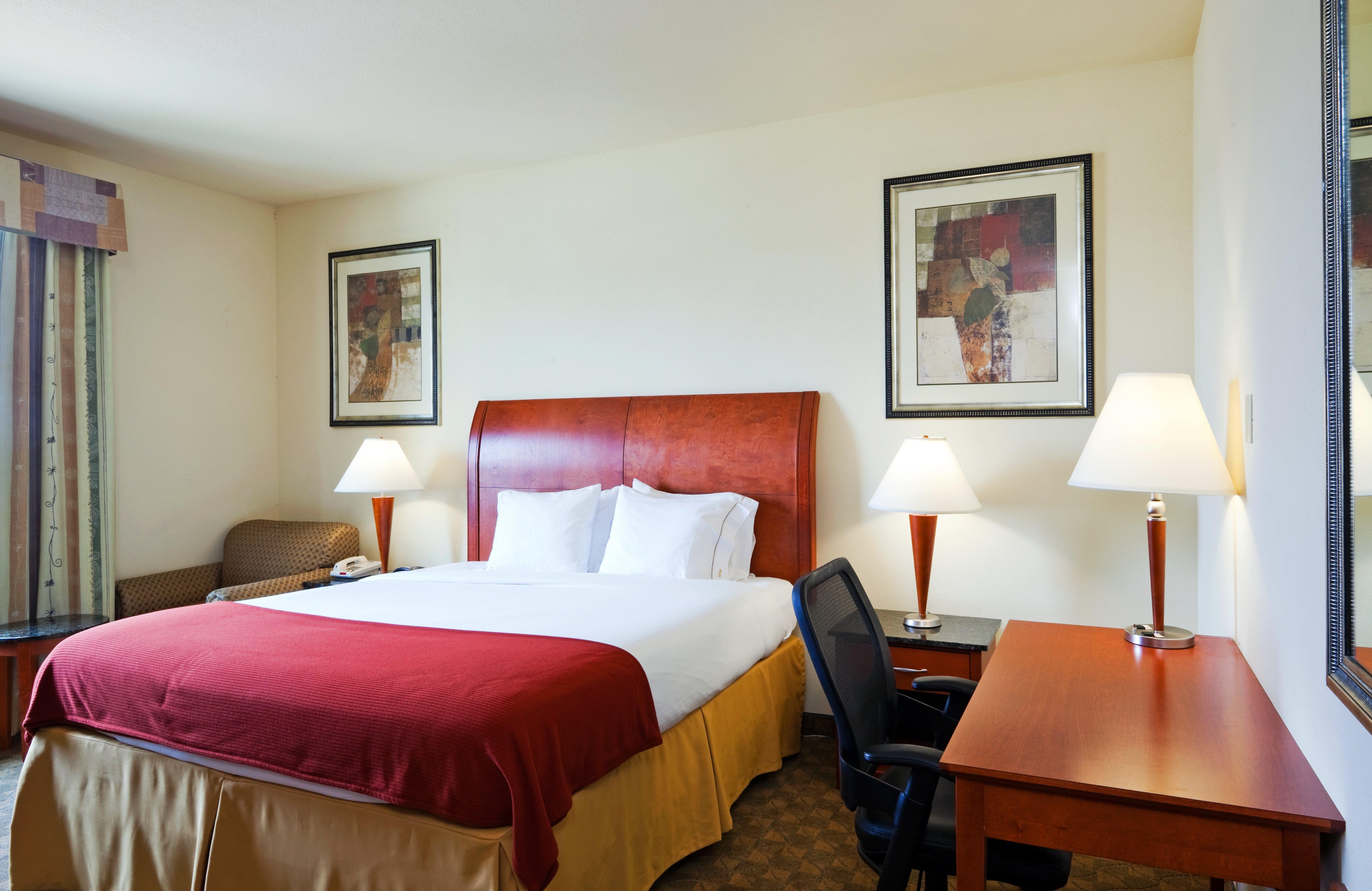 Holiday Inn Express Hotel And Suites Fairfield-North By Ihg Экстерьер фото