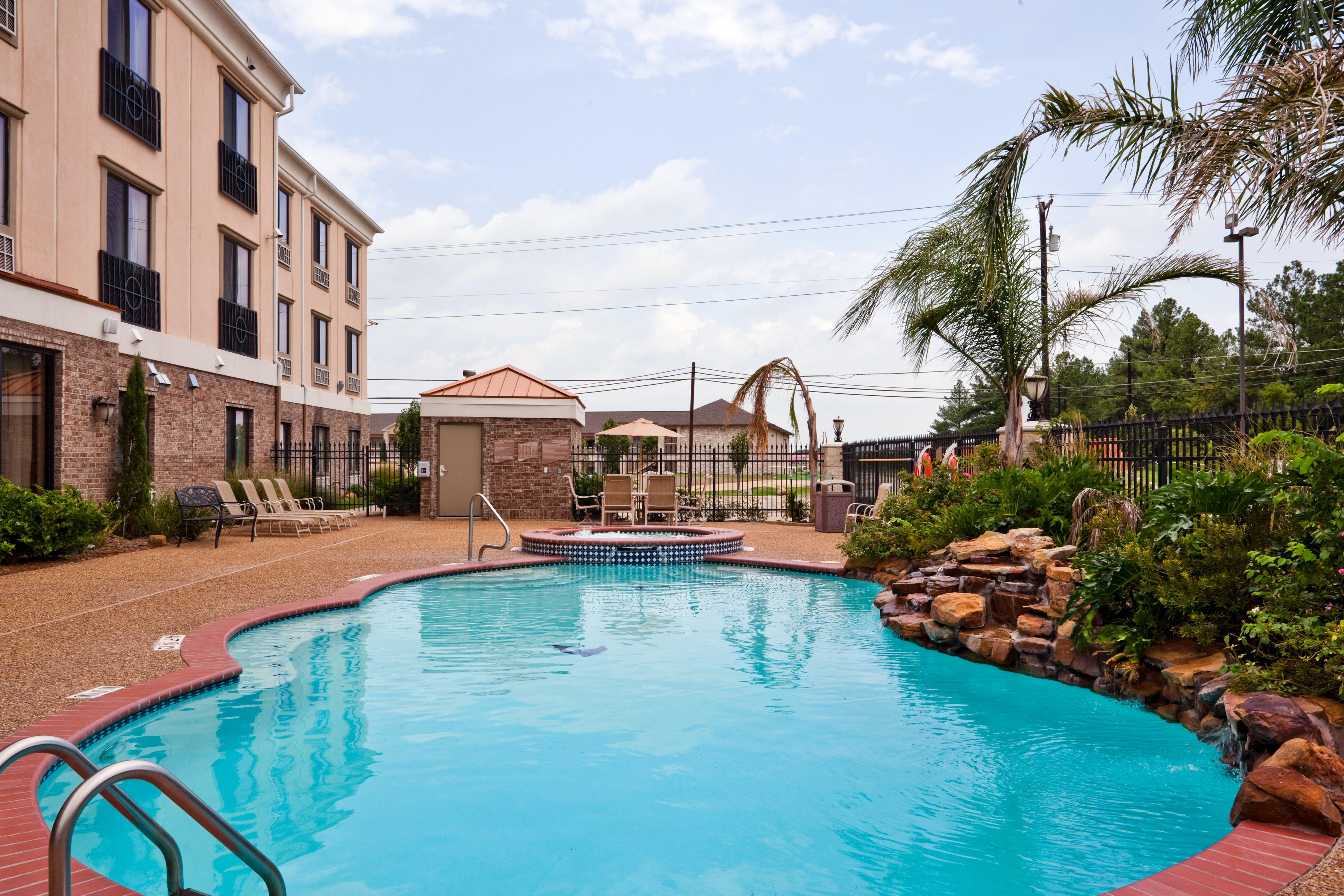 Holiday Inn Express Hotel And Suites Fairfield-North By Ihg Экстерьер фото
