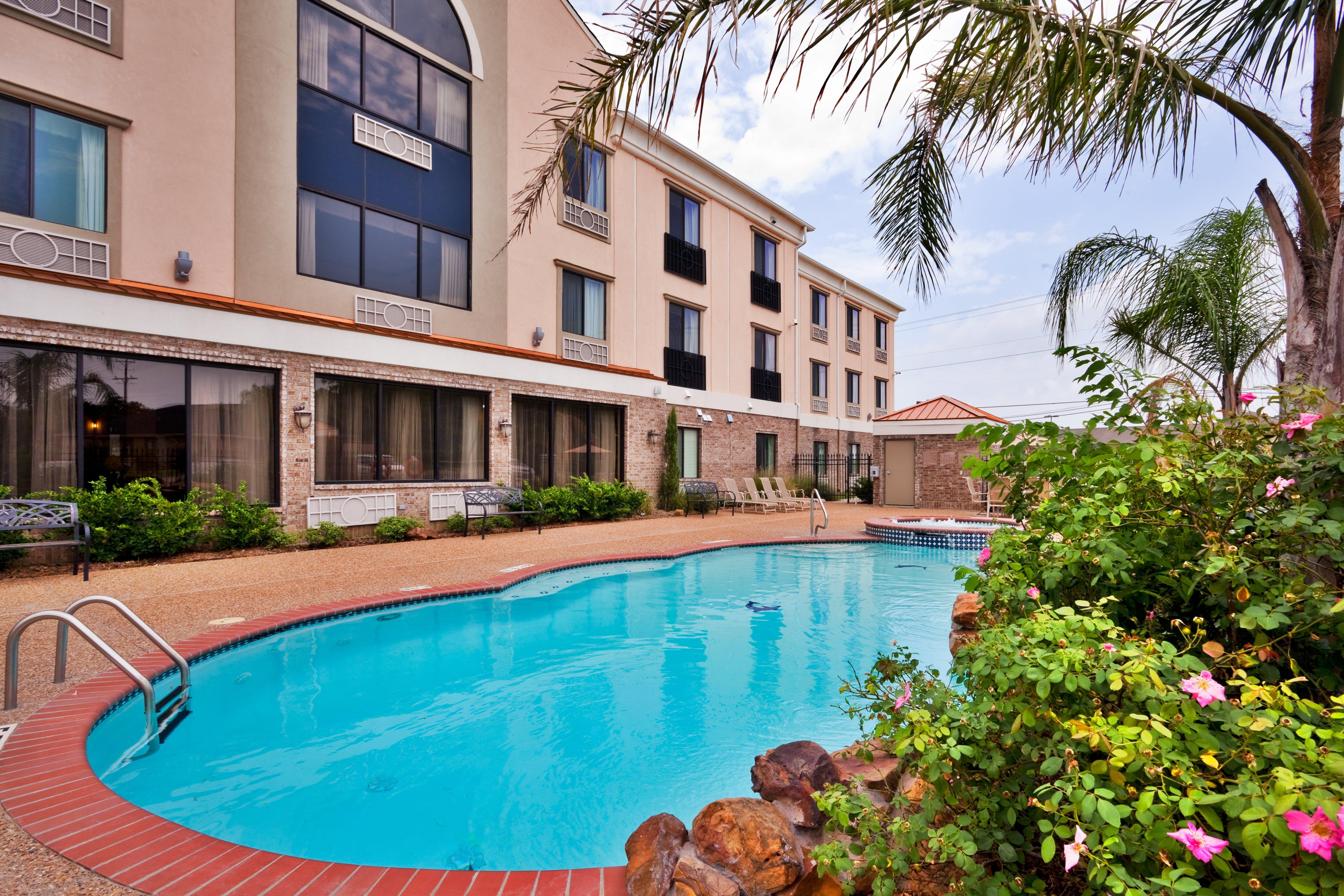 Holiday Inn Express Hotel And Suites Fairfield-North By Ihg Экстерьер фото