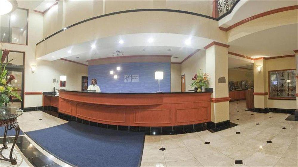 Holiday Inn Express Hotel And Suites Fairfield-North By Ihg Экстерьер фото